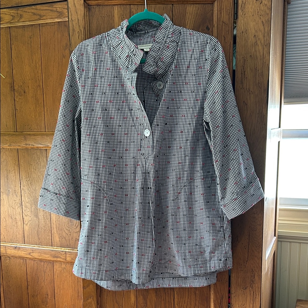 Appleseeds Black & White Check Popover Tunic with Subtle Hot Pink Dots